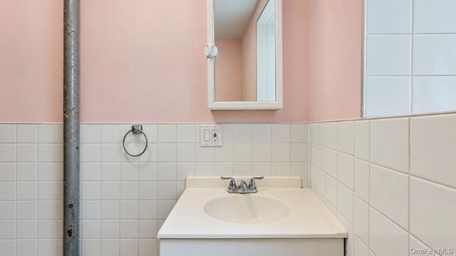 9752 75th Street A23, Ozone Park, NY 11416