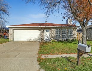 1112 Union Drive, Saginaw, TX 76131