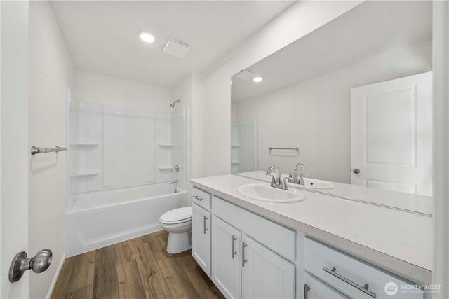 1434 Salzer Creek Loop, Centralia, WA 98531