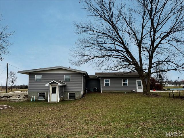 405 E Main Street, Lewistown, MO 63452