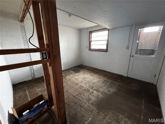 405 E Main Street, Lewistown, MO 63452