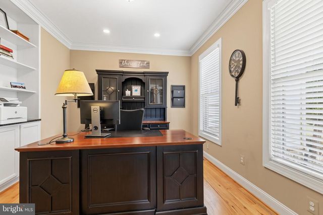 16527 HAMPTON RD, Hamilton, VA 20158