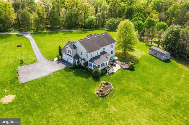 16527 HAMPTON RD, Hamilton, VA 20158