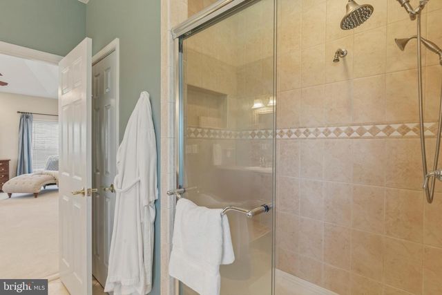 16527 HAMPTON RD, Hamilton, VA 20158