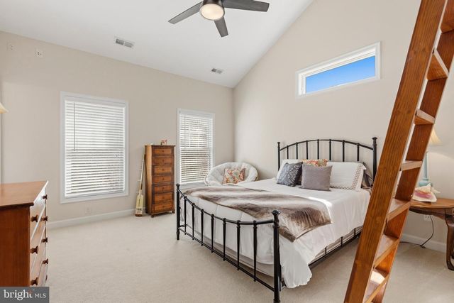 16527 HAMPTON RD, Hamilton, VA 20158