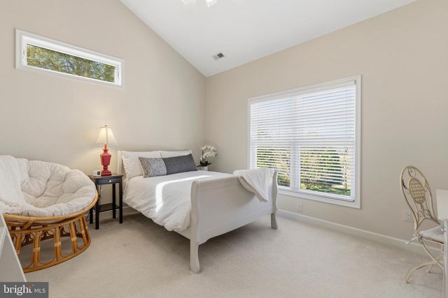 16527 HAMPTON RD, Hamilton, VA 20158