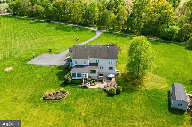 16527 HAMPTON RD, Hamilton, VA 20158