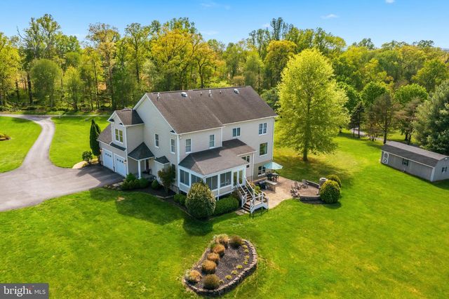 16527 HAMPTON RD, Hamilton, VA 20158