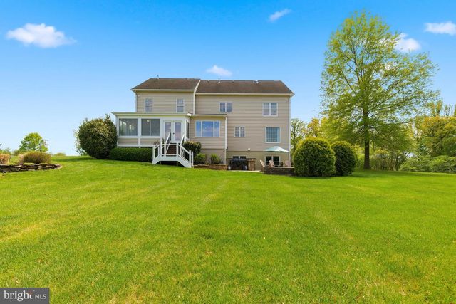 16527 HAMPTON RD, Hamilton, VA 20158