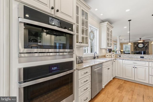 16527 HAMPTON RD, Hamilton, VA 20158