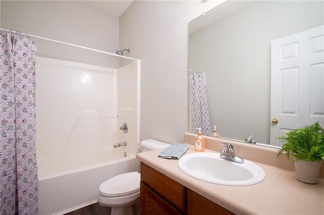 812 Willow Bridge Drive W, Mobile, AL 36695