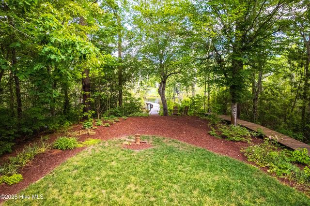 207 Megan Loop S, Hertford, NC 27944