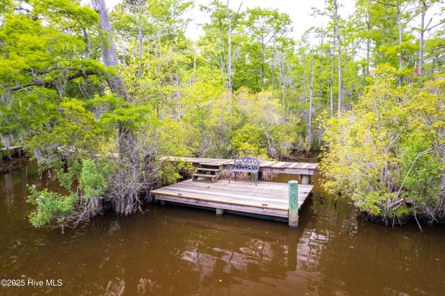 207 Megan Loop S, Hertford, NC 27944