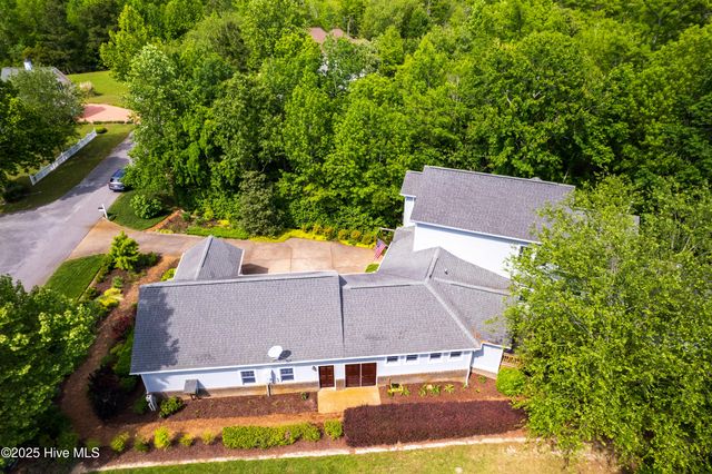 207 Megan Loop S, Hertford, NC 27944