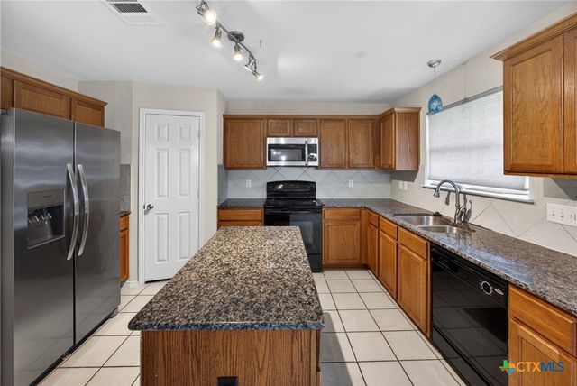 7015 Rickey Drive, Temple, TX 76502