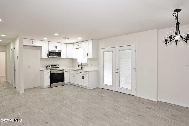 4343 E union hills Drive, Phoenix, AZ 85050