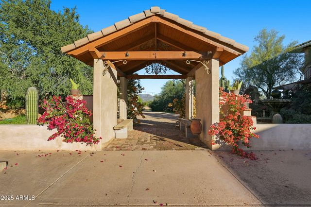 17105 E WILDCAT Drive, Rio Verde, AZ 85263