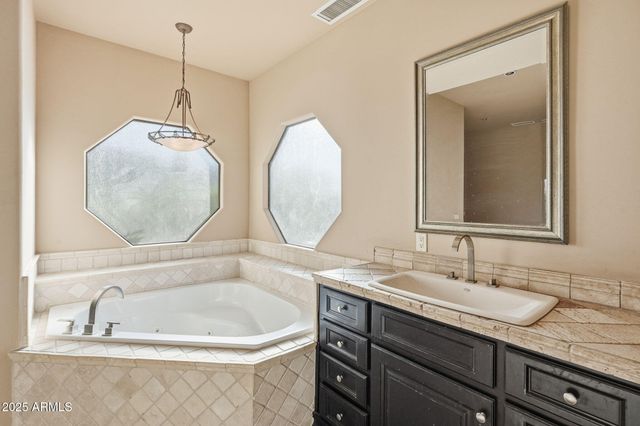 17105 E WILDCAT Drive, Rio Verde, AZ 85263