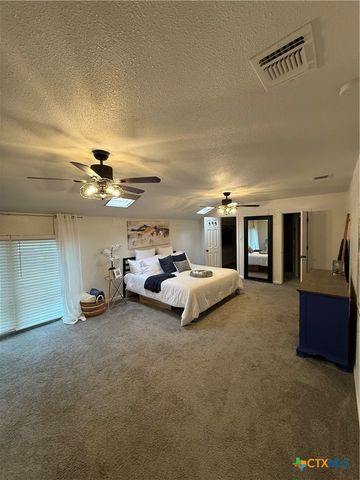 1428 Lee Street, New Braunfels, TX 78130