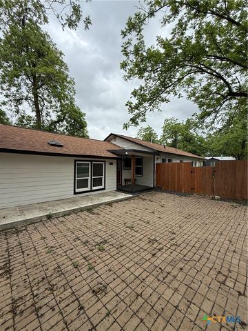1428 Lee Street, New Braunfels, TX 78130