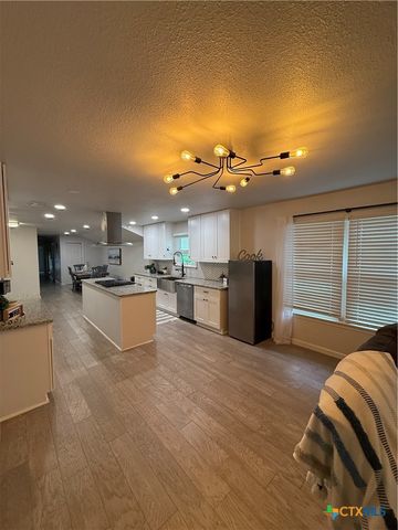 1428 Lee Street, New Braunfels, TX 78130
