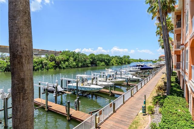 5000 CULBREATH KEY WAY 8-302, Tampa, FL 33611