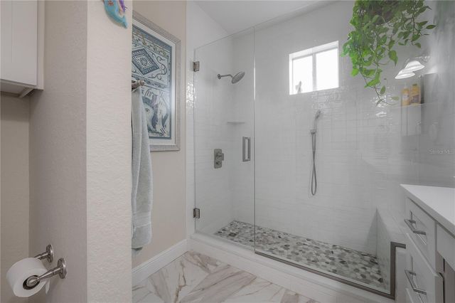 5000 CULBREATH KEY WAY 8-302, Tampa, FL 33611
