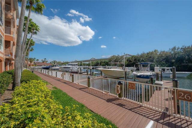5000 CULBREATH KEY WAY 8-302, Tampa, FL 33611