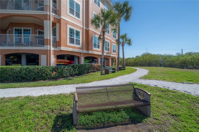 5000 CULBREATH KEY WAY 8-302, Tampa, FL 33611