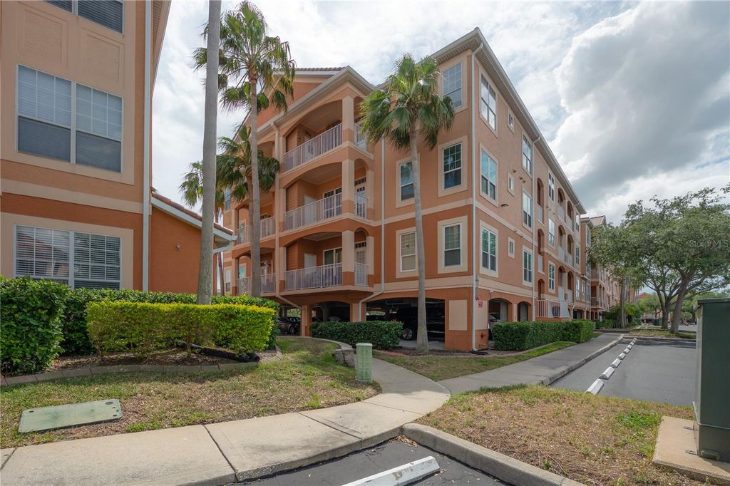 5000 CULBREATH KEY WAY 8-302, Tampa, FL 33611