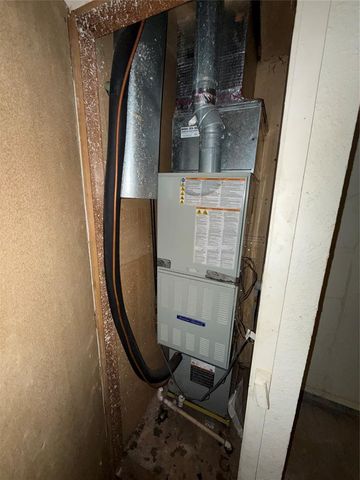 1720 SE 7th Street, Moore, OK 73160