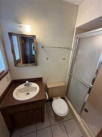 1720 SE 7th Street, Moore, OK 73160