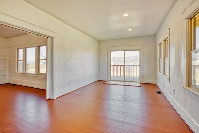 120 San Miguel Canyon Road, Royal Oaks, CA 95076