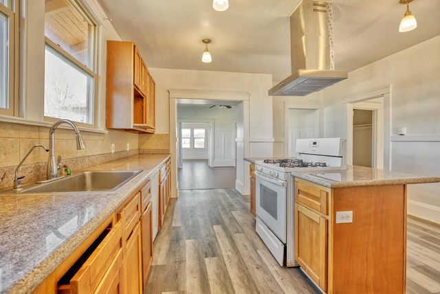 120 San Miguel Canyon Road, Royal Oaks, CA 95076