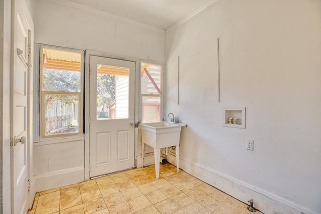 120 San Miguel Canyon Road, Royal Oaks, CA 95076