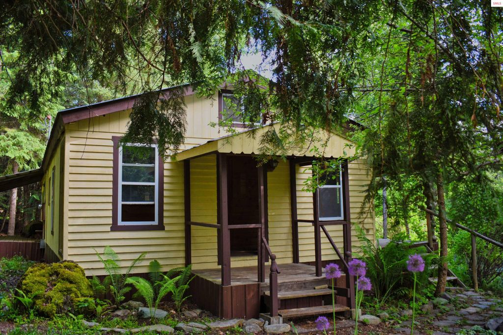 4801 Old Highway 2 Loop, Moyie Springs, ID 83845 photo 1