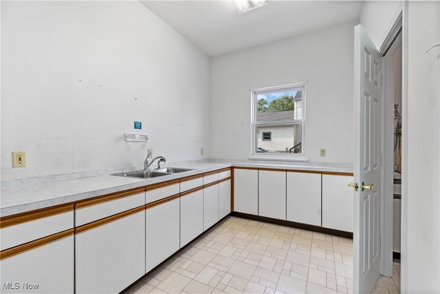 13027 and 3540 Cleveland and Edison Avenue NW, Uniontown, OH 44685