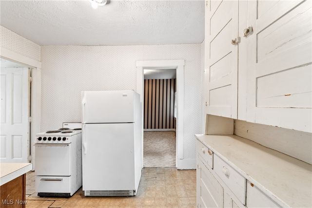 13027 and 3540 Cleveland and Edison Avenue NW, Uniontown, OH 44685