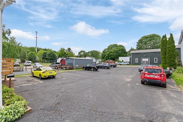 13027 and 3540 Cleveland and Edison Avenue NW, Uniontown, OH 44685