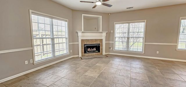 8678 ASHBURY OAK DR, Memphis, TN 38018