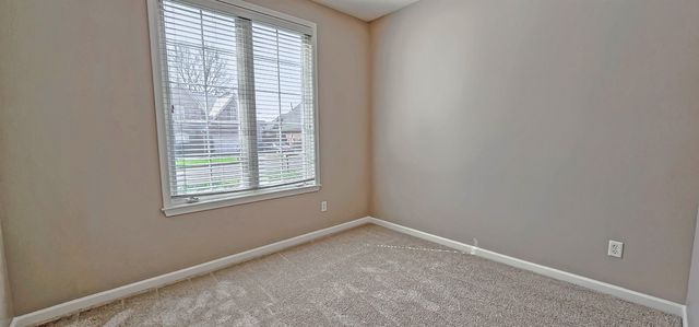 8678 ASHBURY OAK DR, Memphis, TN 38018