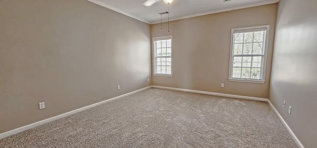 8678 ASHBURY OAK DR, Memphis, TN 38018