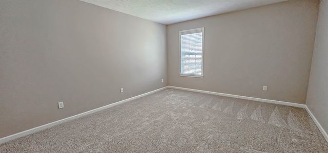 8678 ASHBURY OAK DR, Memphis, TN 38018