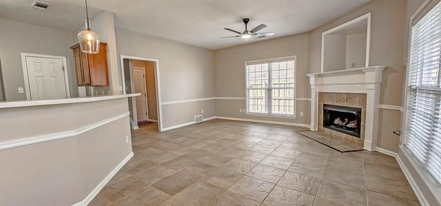 8678 ASHBURY OAK DR, Memphis, TN 38018