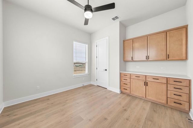 305 Kanarra Creek RD, Jarrell, TX 76537