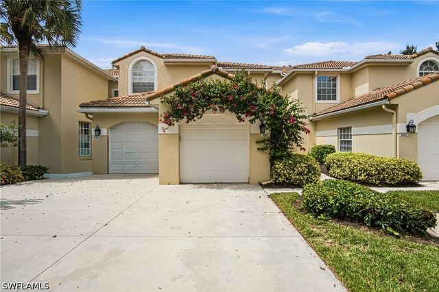77 Silver Oaks CIR 8102, Naples, FL 34119