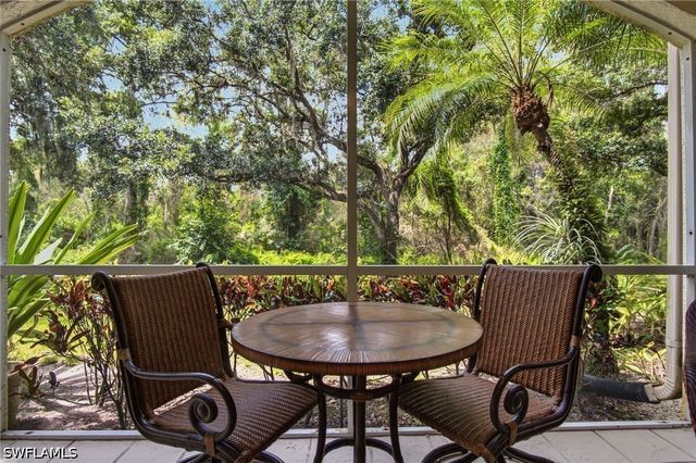 77 Silver Oaks CIR 8102, Naples, FL 34119
