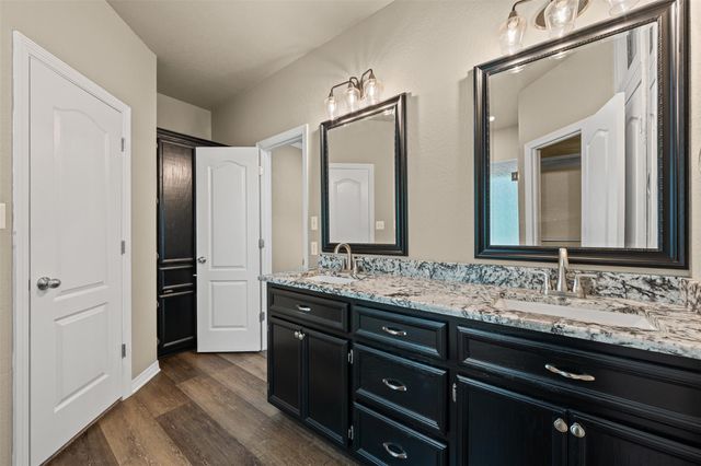574 Rose LN, Salado, TX 76571