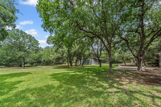 574 Rose LN, Salado, TX 76571