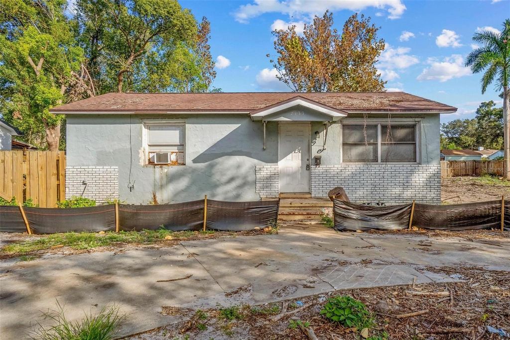 2733 34TH AVENUE N, St Petersburg, FL 33713
